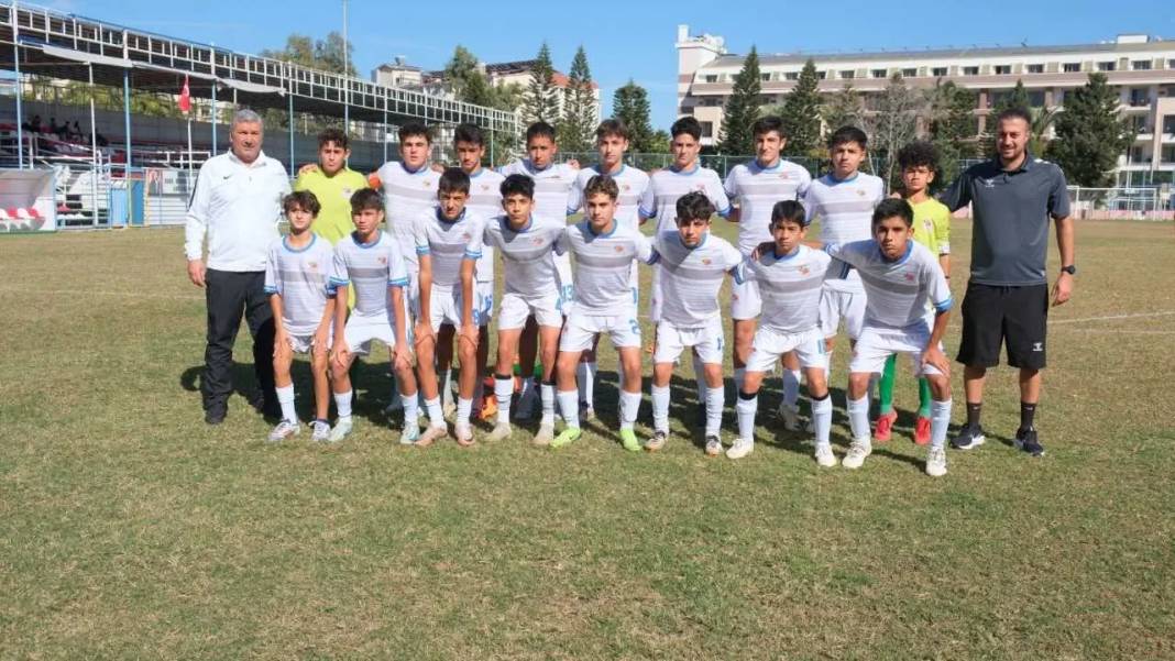 Ücretsiz Spor Kurslarıyla Kemer’de Geleceğin Yıldızları Yetişiyor 3